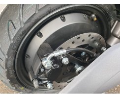 45 Km/h Elektroroller Futura Mod. FALCON Schwarz/Anthrazit "DOUBLE" 20Ah
